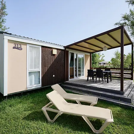 Torre Rinalda & Campsite 4*